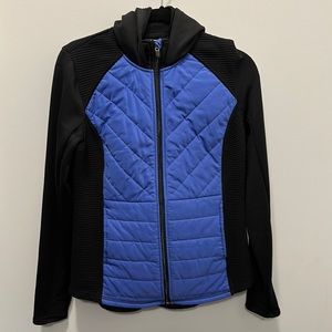 Fila, size medium. Worn very few times. In excellent shape.